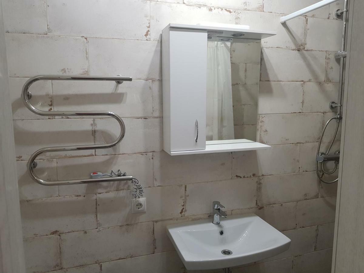 Silver Star Apartment 40M Uzhhorod Exterior photo